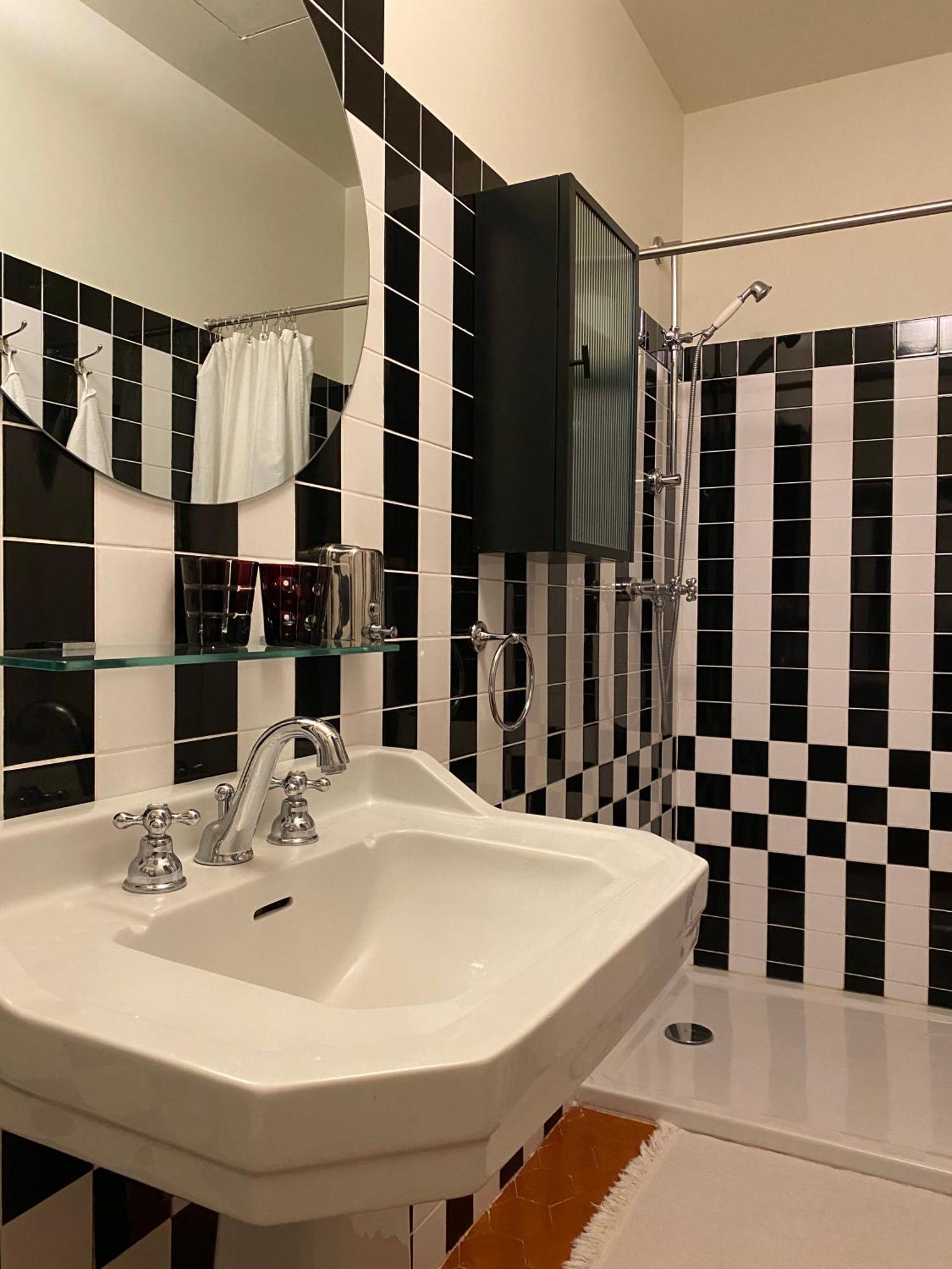 Le Saint Apolline - Sete, Appartement Haussmanien Exteriér fotografie